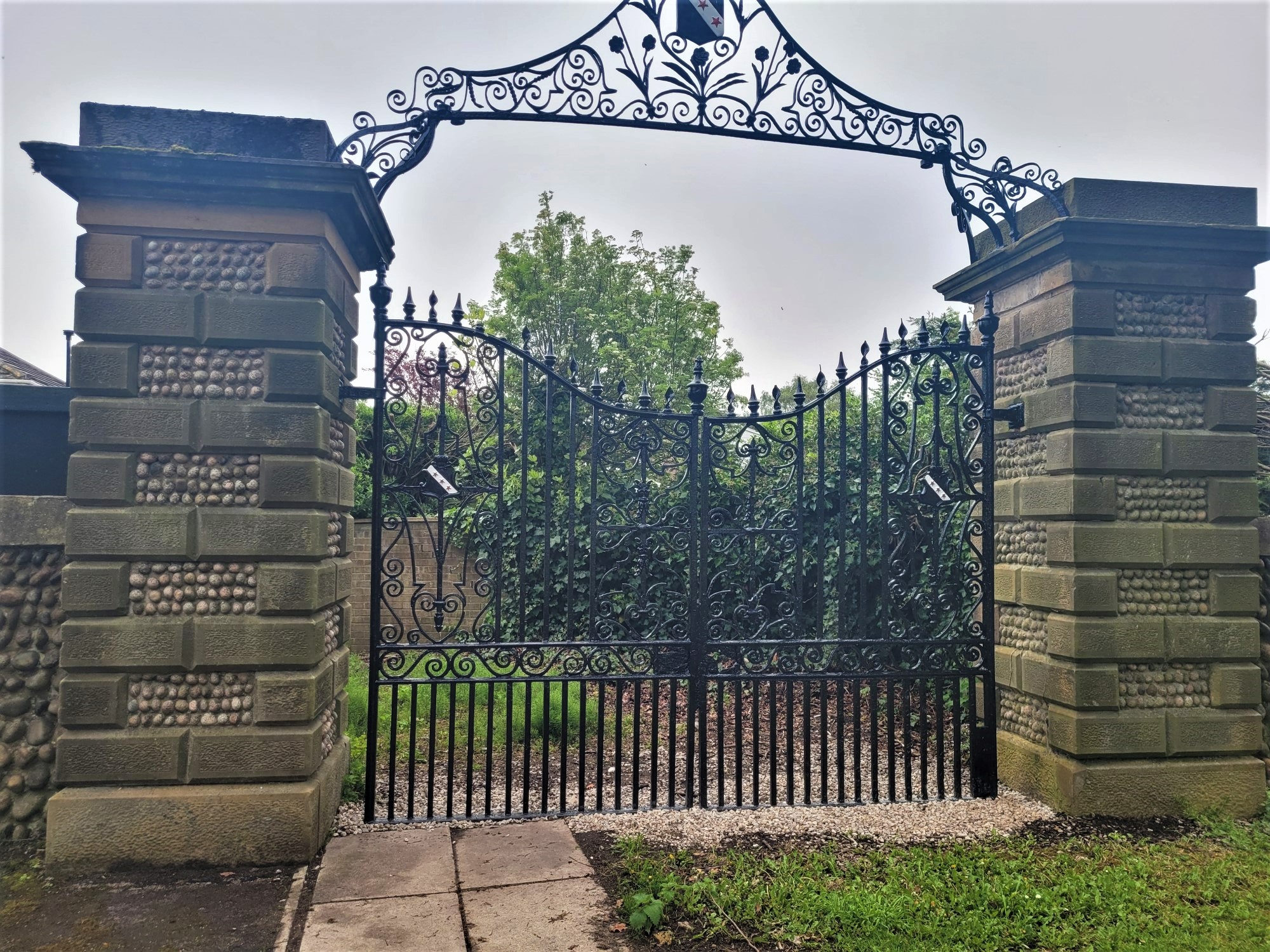 Heyhouses Lodge Gates at Lytham Hall Get Spruced Up in Conservation